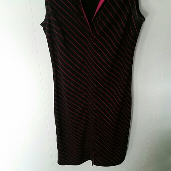 Express Dress - Picture 4 of 4